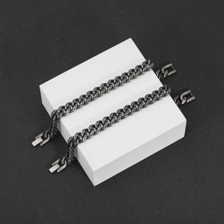 Picture of Pulsera minimalista de acero inoxidable para hombre y mujer